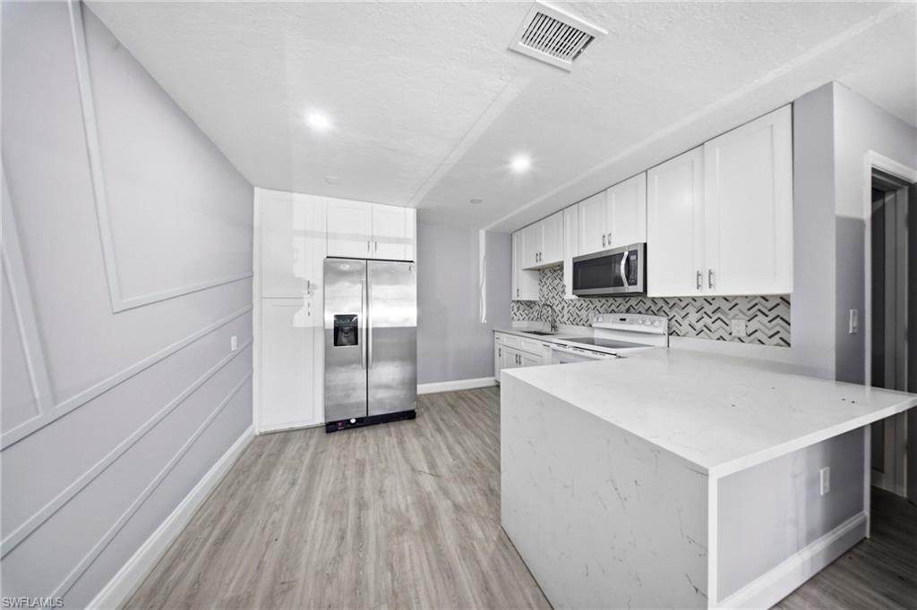 GOLDEN GATE CITY - Residential