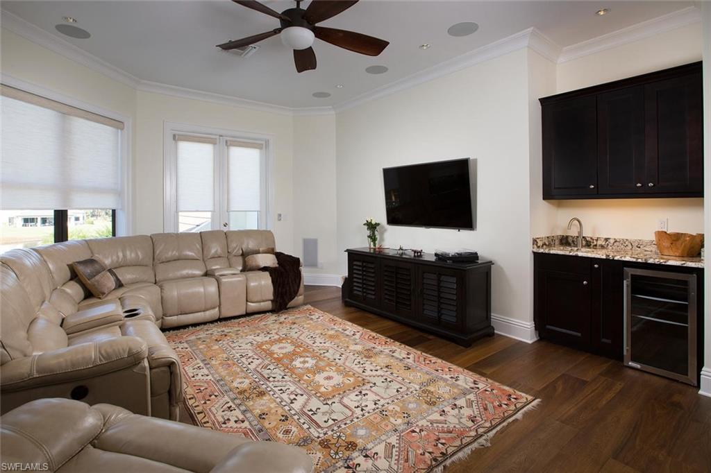 PINE RIDGE - Residential