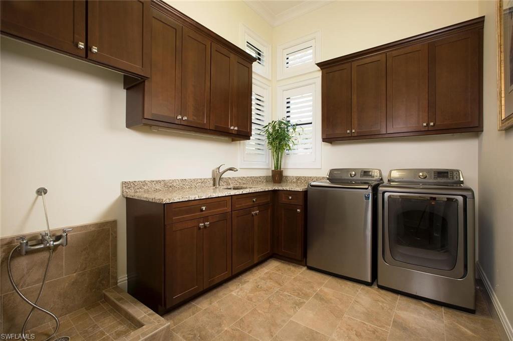 PINE RIDGE - Residential