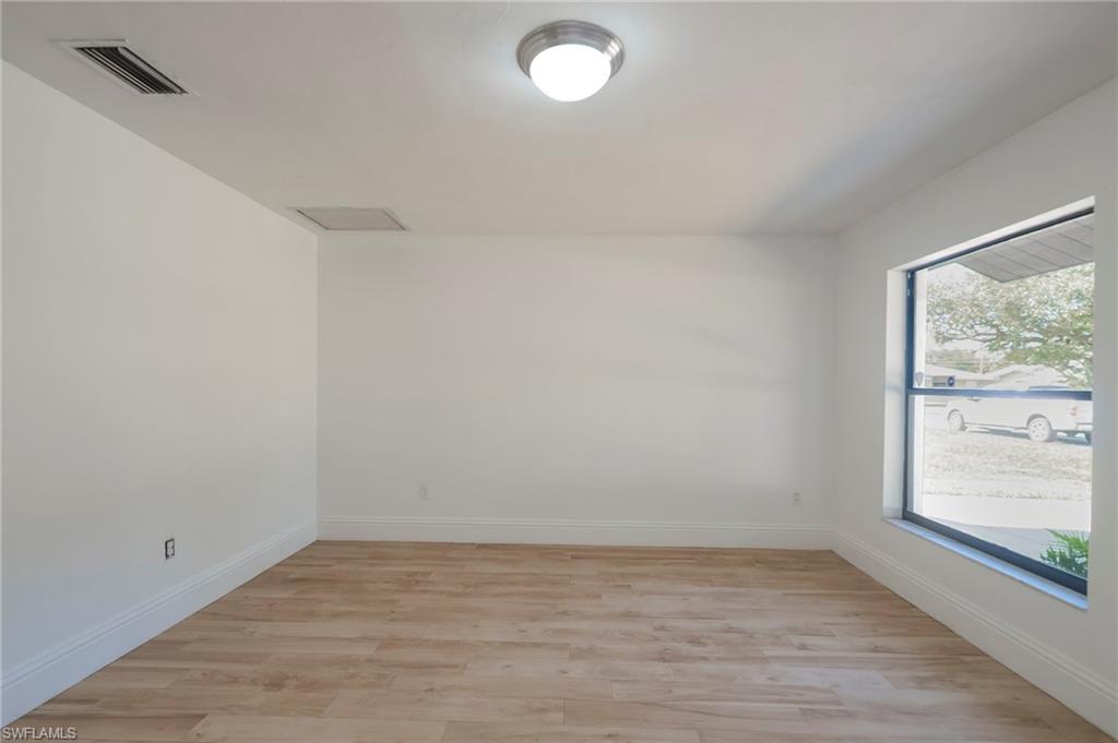 FORT MYERS SHORES - Residential