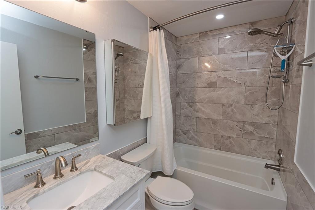 GLADIOLUS GARDENS CONDO ASSN - Residential Lease