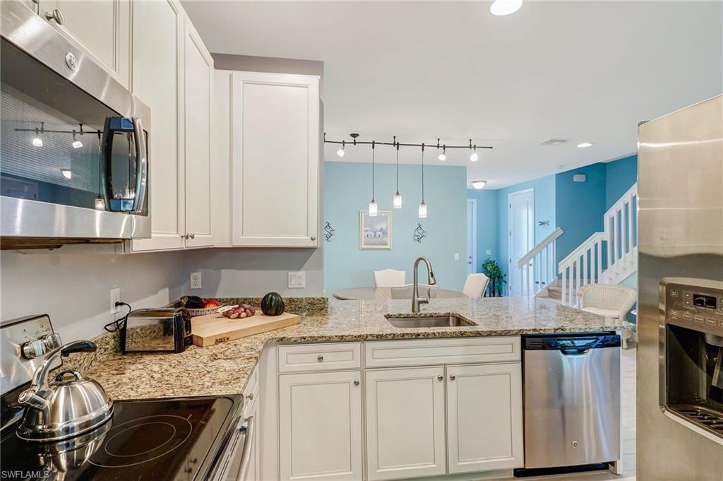 PORTOFINO SPRINGS - Residential