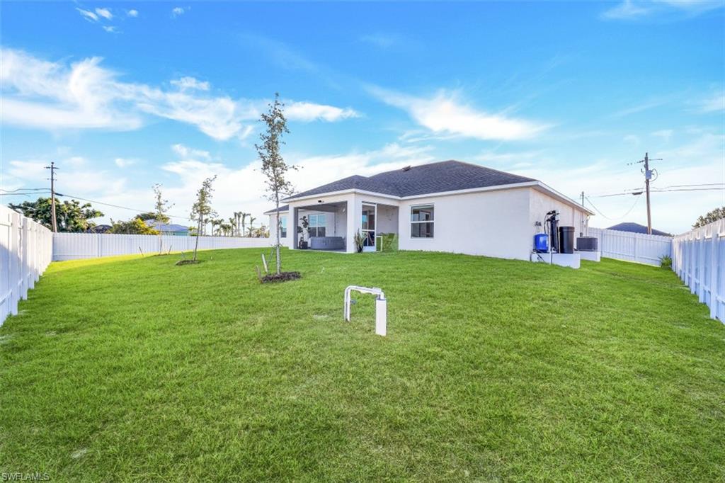 CAPE CORAL - Residential