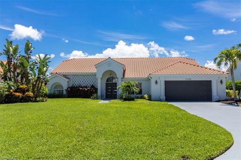 A home in NAPLES