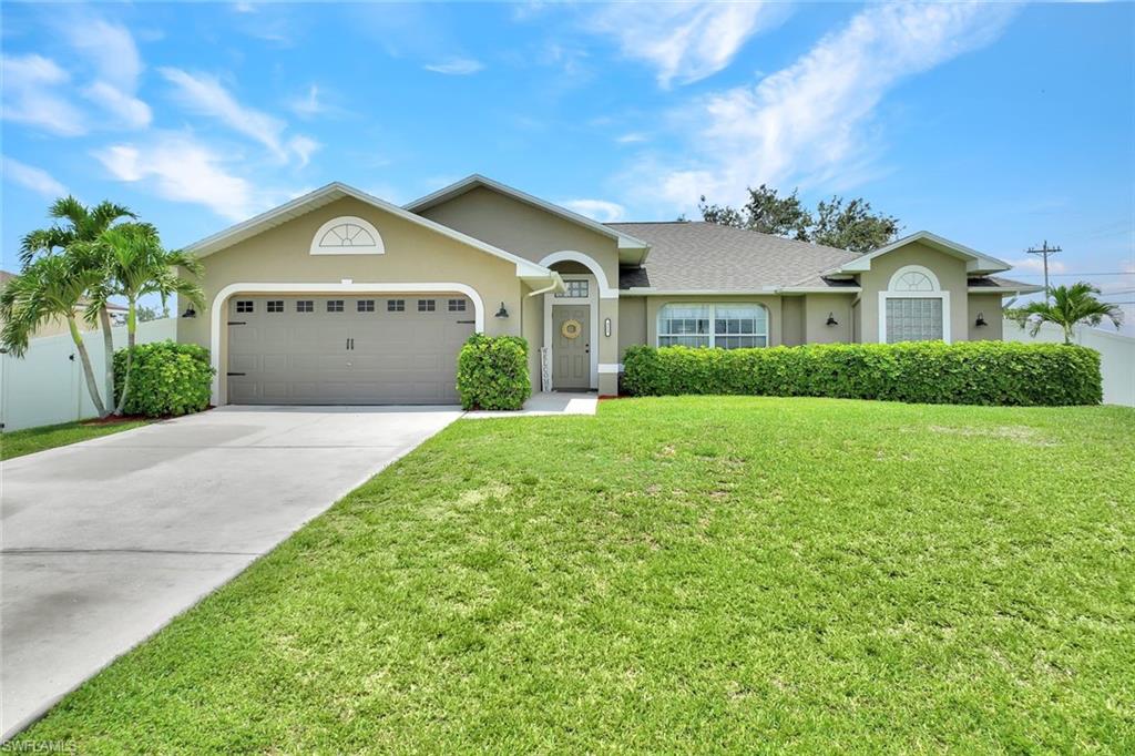 CAPE CORAL - Residential