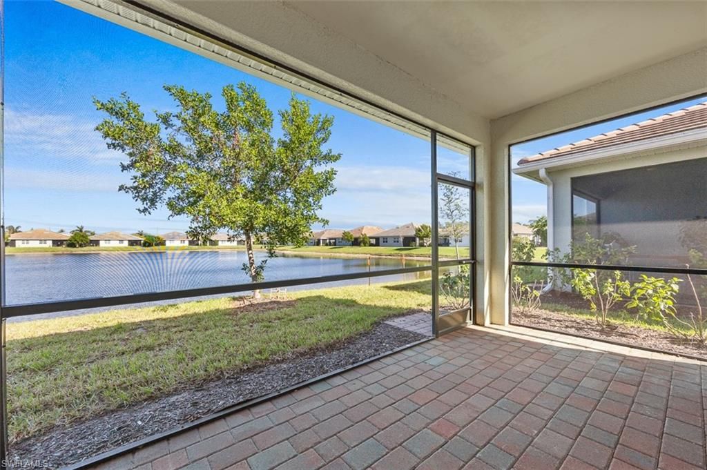 Photo of 1117 Rolling Brook LN, NAPLES, FL 34114 (MLS # 226016010)