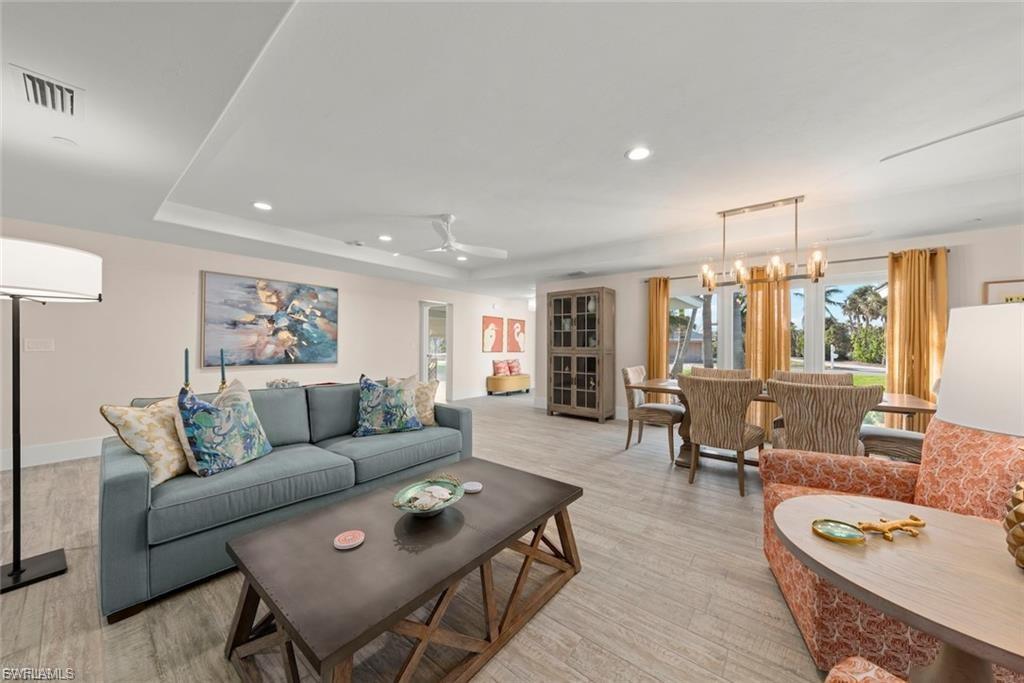 CHATEAUX SUR MER UNREC - Residential