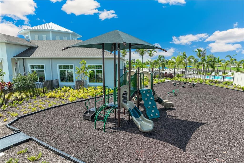 CORAL BAY - Residential