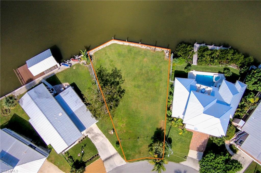 GOODLAND ISLES - Land