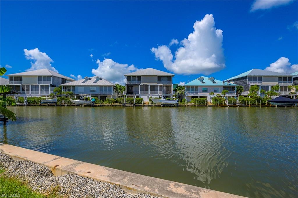 GOODLAND ISLES - Land