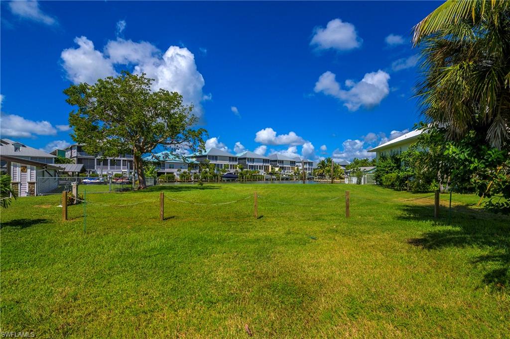 GOODLAND ISLES - Land