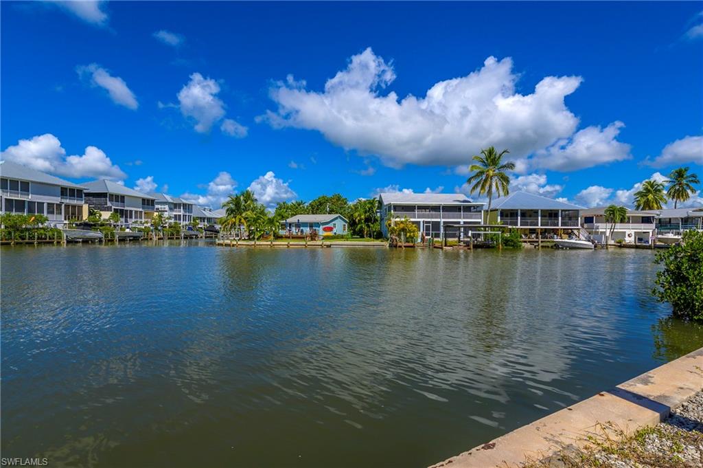 GOODLAND ISLES - Land