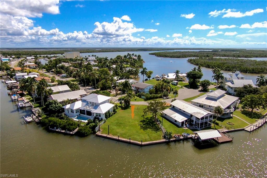 GOODLAND ISLES - Land