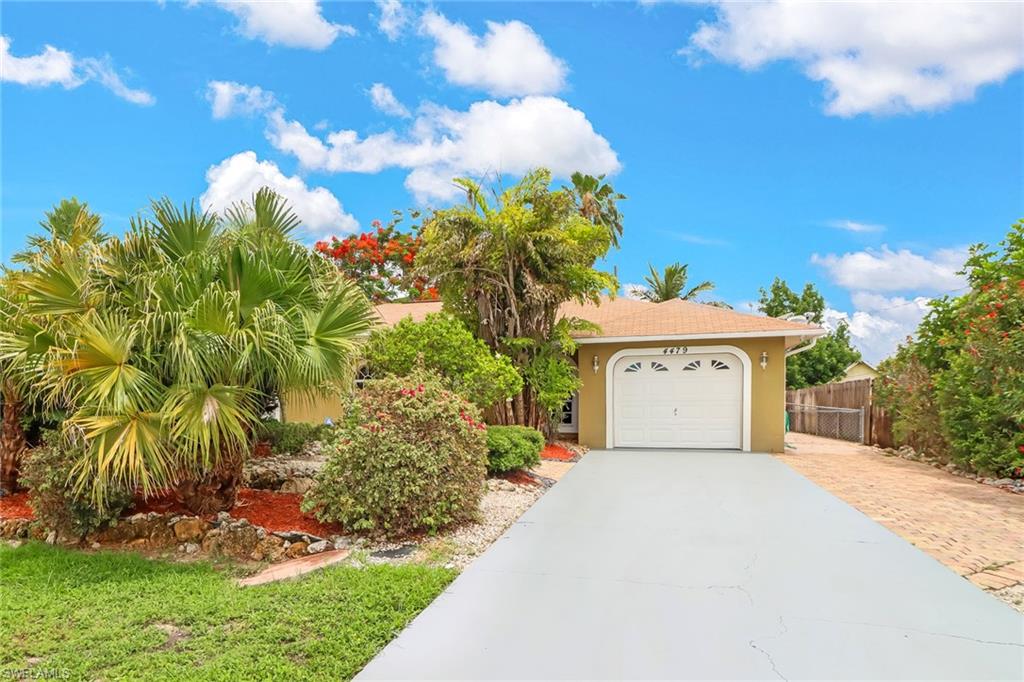 GOLDEN GATE CITY - Residential