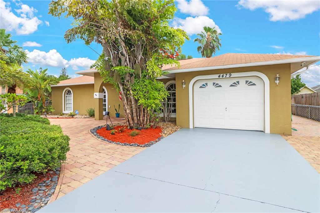 GOLDEN GATE CITY - Residential