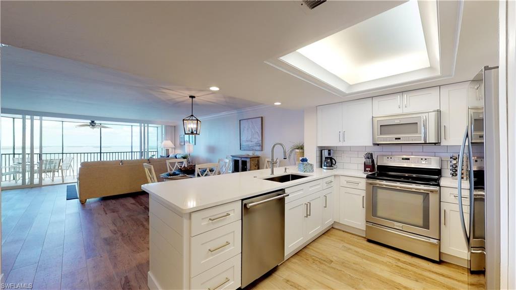 SANIBEL HARBOUR TOWER CONDO - Residential