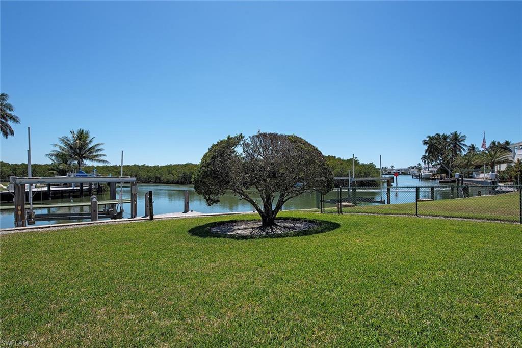 ROYAL HARBOR - Residential