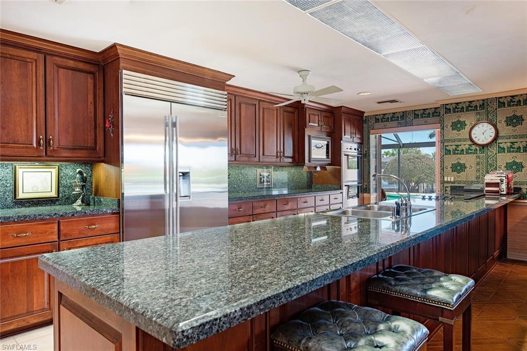 ROYAL HARBOR - Residential