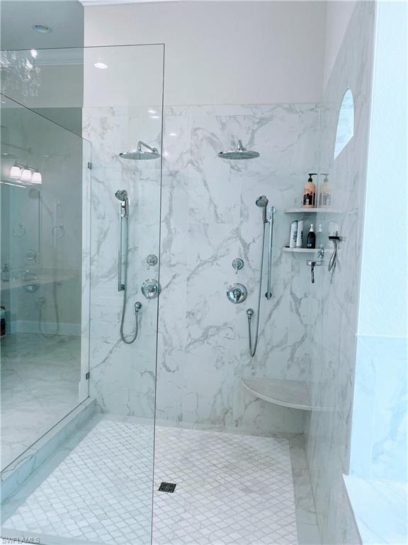 LIVINGSTON WOODS - Residential