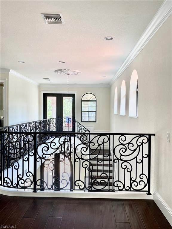 LIVINGSTON WOODS - Residential