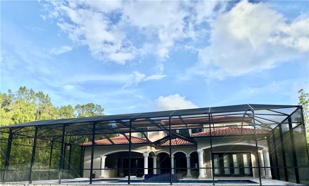 LIVINGSTON WOODS - Residential