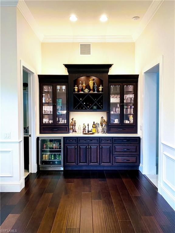 LIVINGSTON WOODS - Residential