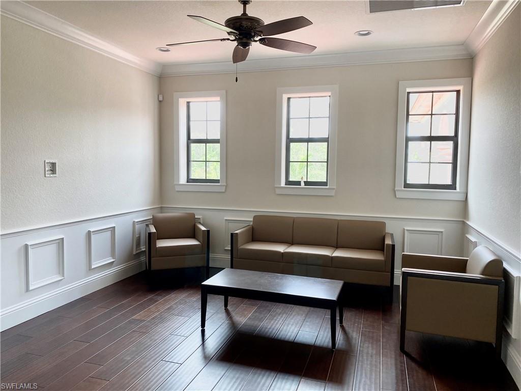 LIVINGSTON WOODS - Residential