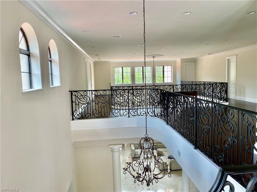 LIVINGSTON WOODS - Residential