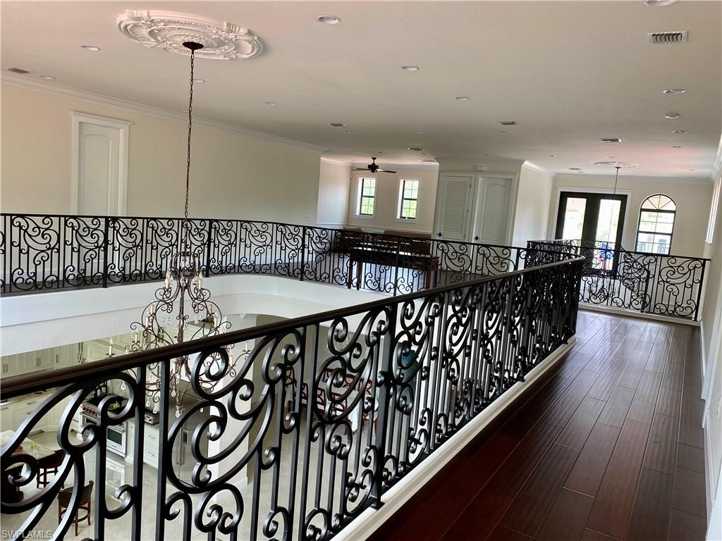 LIVINGSTON WOODS - Residential