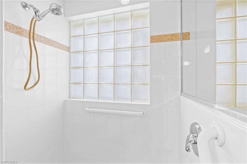 CASCADES AT ESTERO - Residential