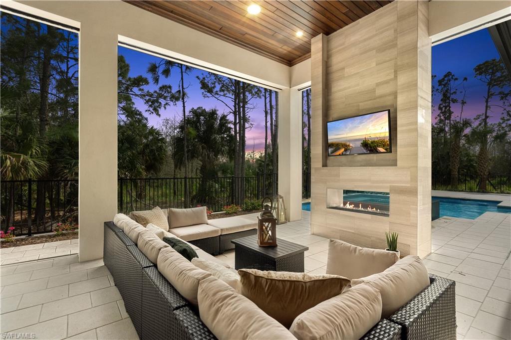 QUAIL WEST - Residential