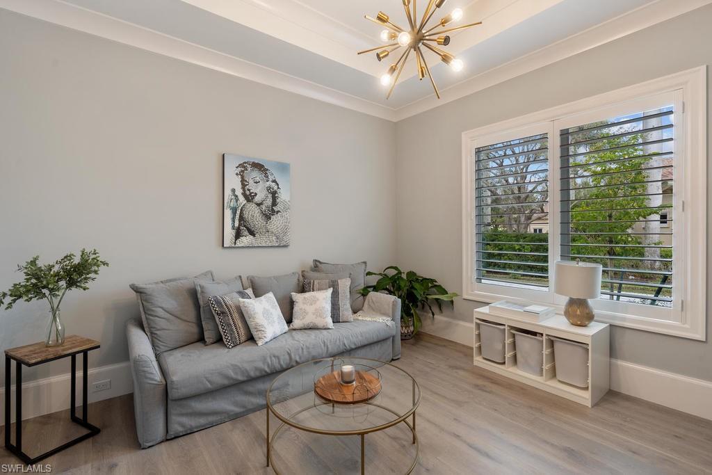 QUAIL WEST - Residential