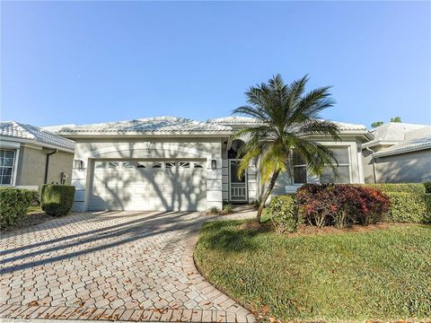 19319 Silver Oak DR ESTERO FL 33967