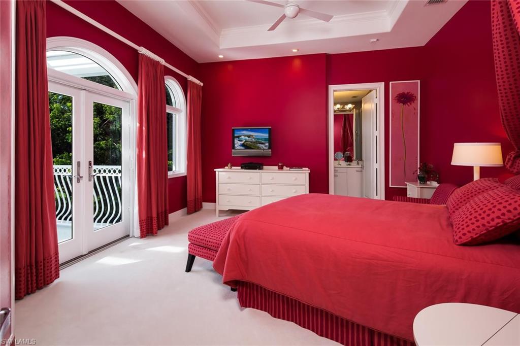 MARCO BEACH - Residential