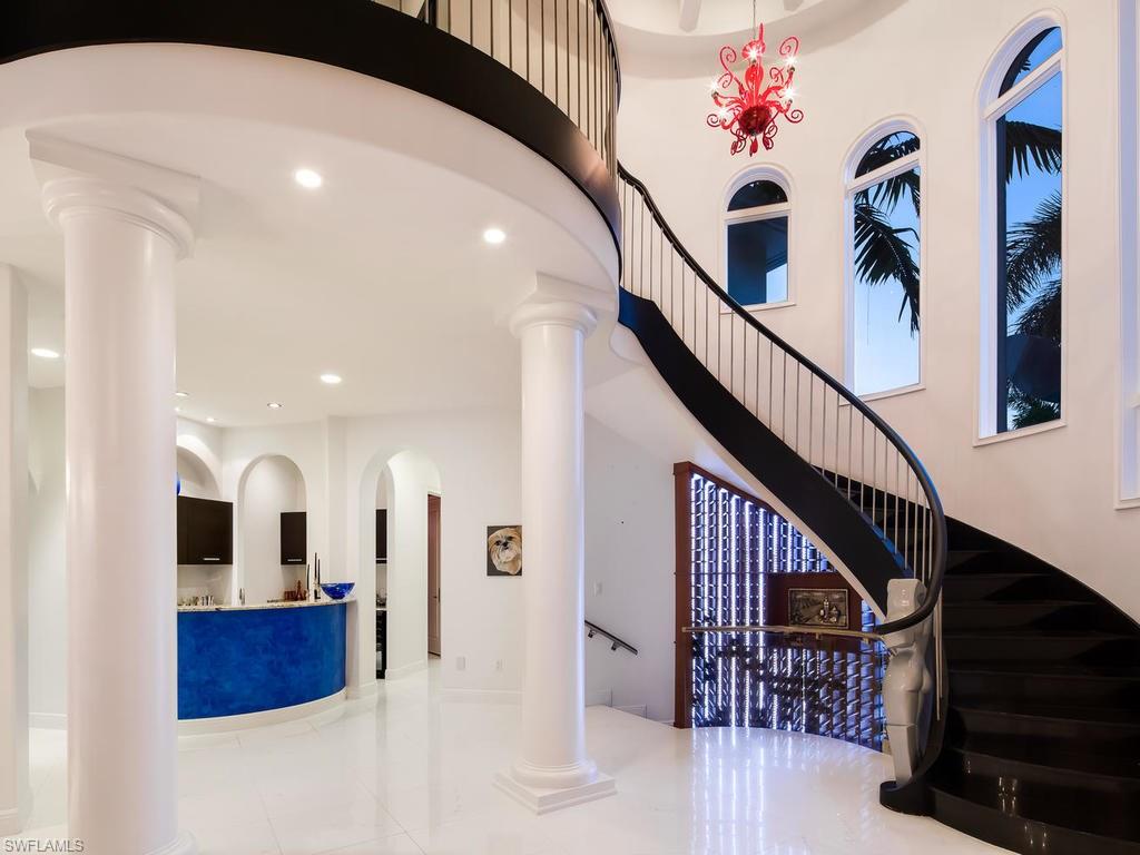 MARCO BEACH - Residential