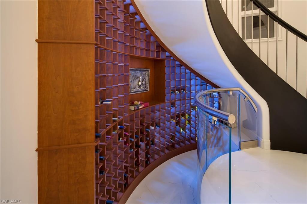 MARCO BEACH - Residential