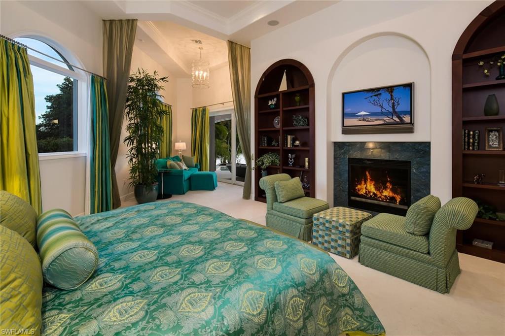 MARCO BEACH - Residential