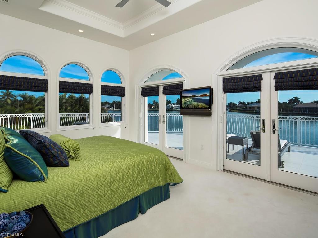 MARCO BEACH - Residential