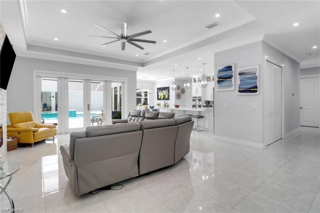 GOLDEN GATE ESTATES - Residential