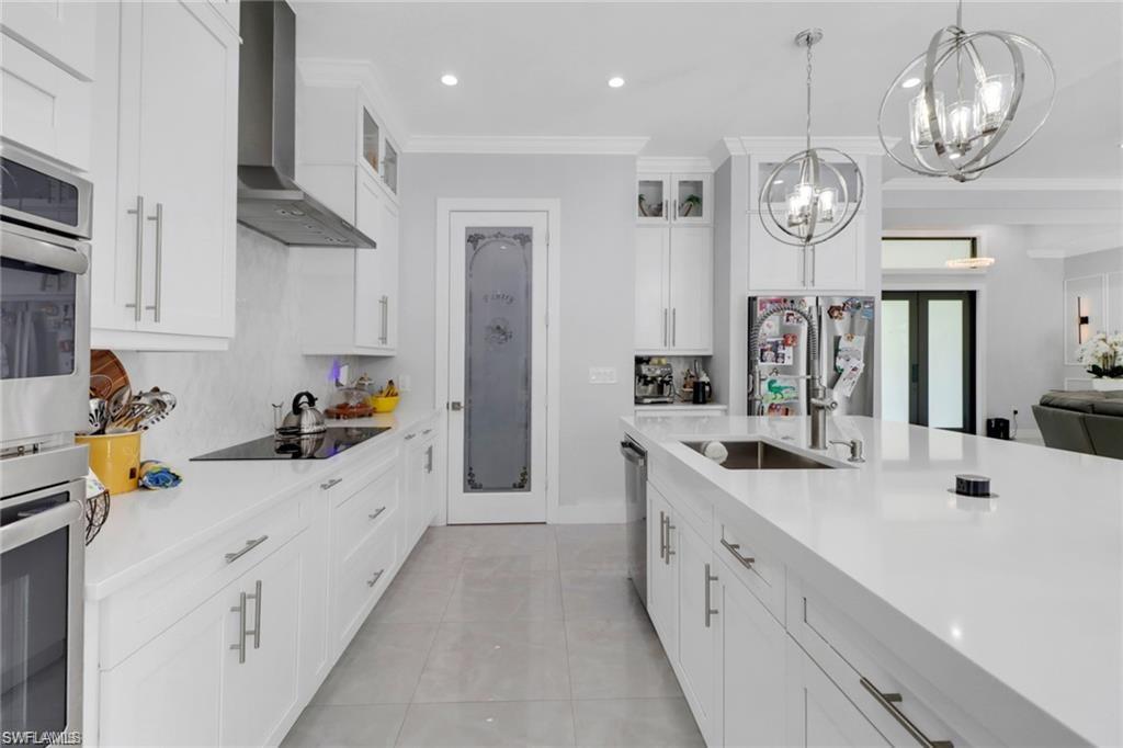 GOLDEN GATE ESTATES - Residential