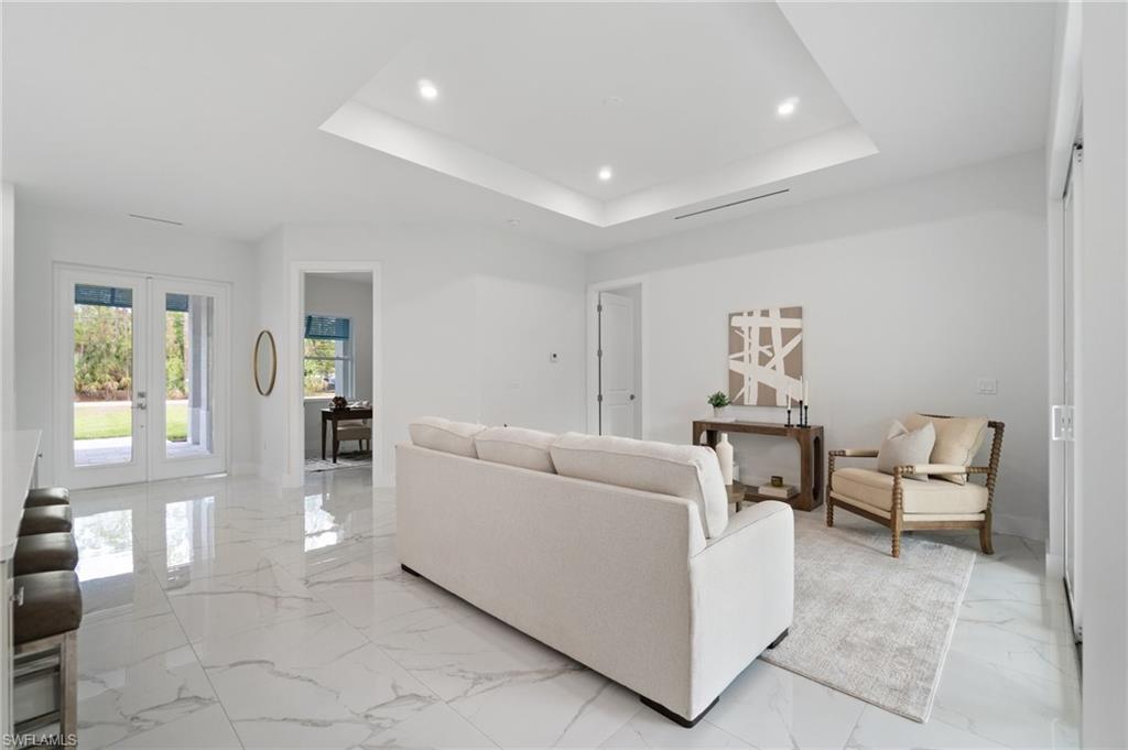 GOLDEN GATE ESTATES - Residential