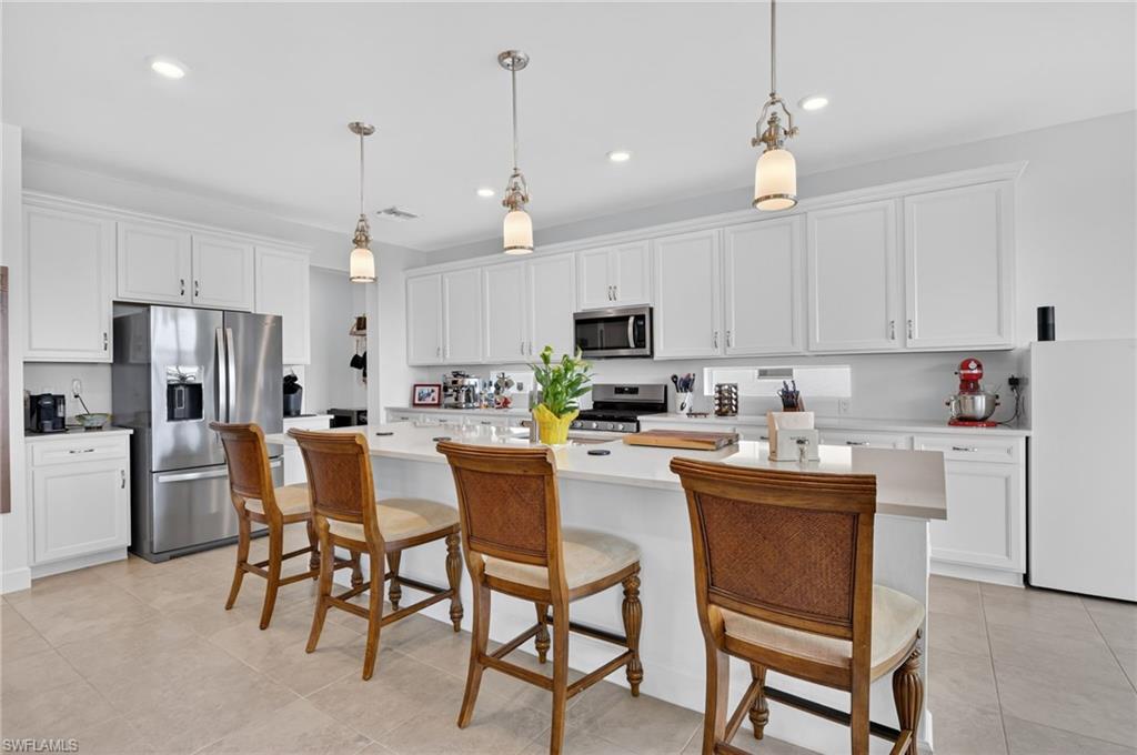 NORTHRIDGE - Residential