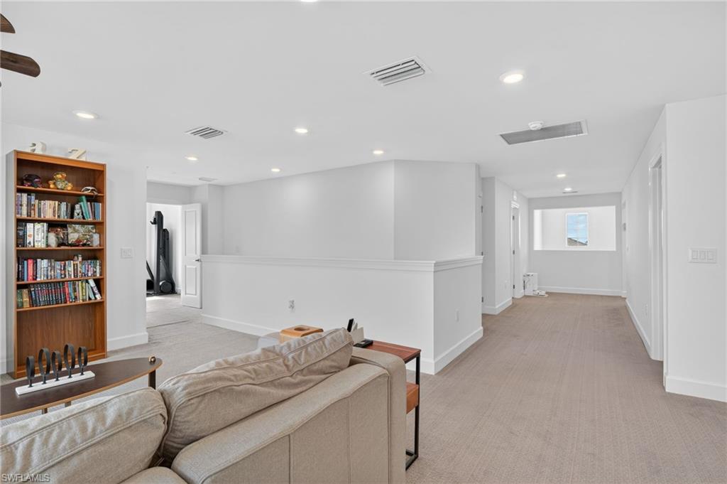 NORTHRIDGE - Residential