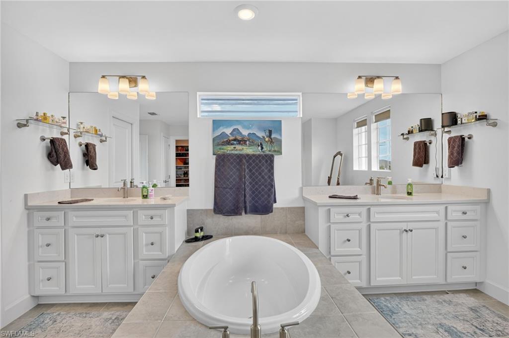 NORTHRIDGE - Residential