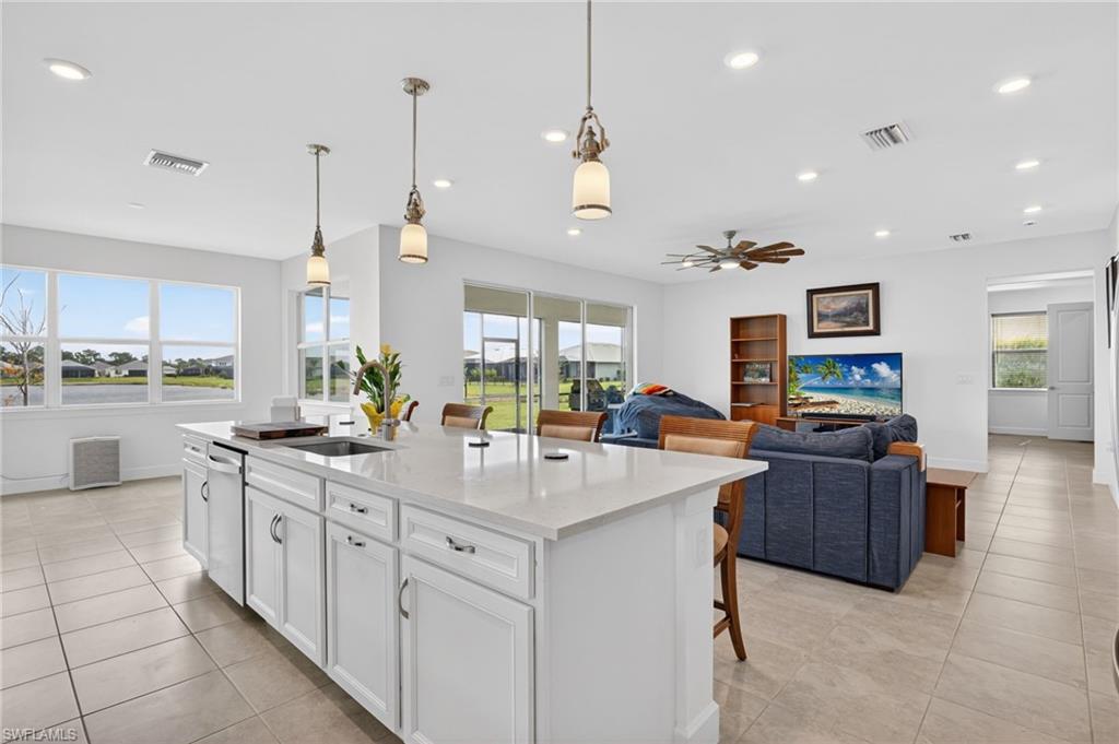 NORTHRIDGE - Residential