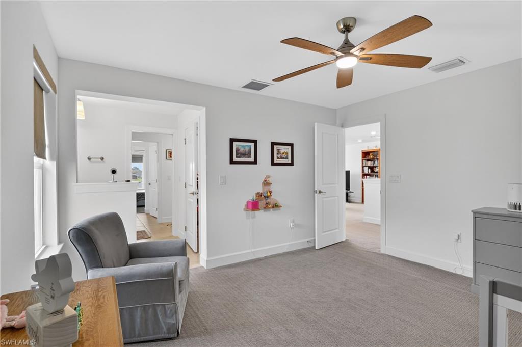 NORTHRIDGE - Residential