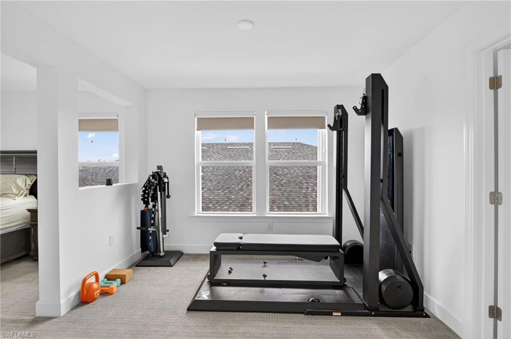 NORTHRIDGE - Residential