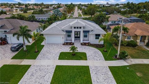 A home in MARCO ISLAND