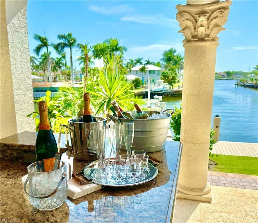 Naples, Florida 34102, United States, 4 Bedrooms Bedrooms, ,5 BathroomsBathrooms,Residential,Active,72180