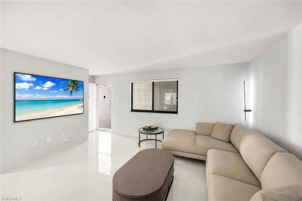 HIDDEN LAKE VILLAS - Residential